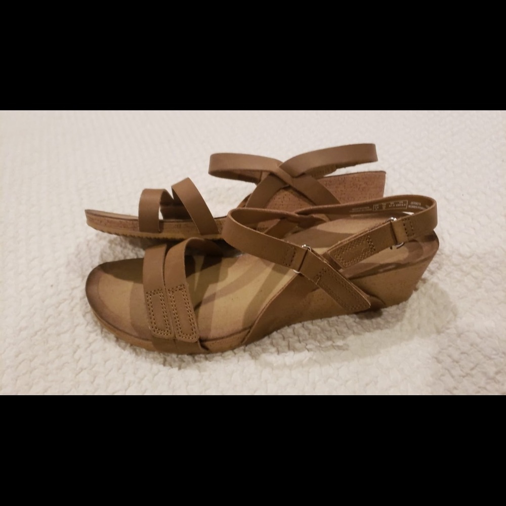 Brand new Clark’s sandal